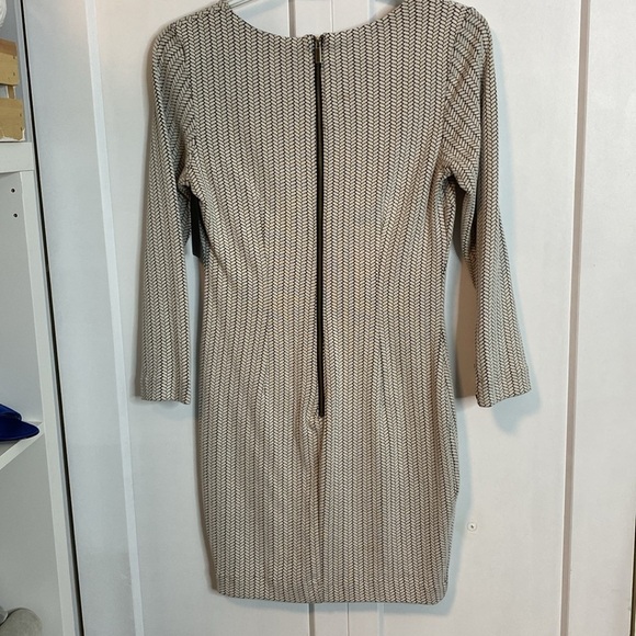 Dynamite | Long Sleeve Mini Herringbone Mini Dress - White & black - small - Picture 7 of 7